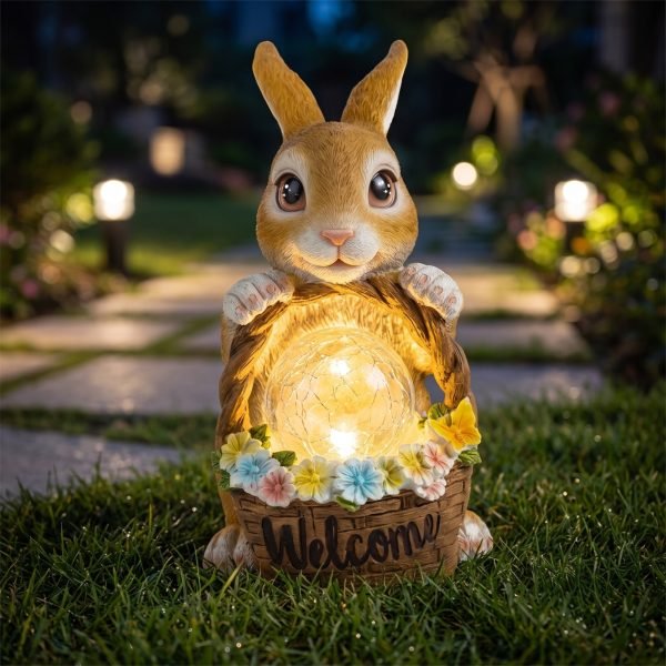 Solar Rabbit Garden Statue with Flower Basket, Resin LED Outdoor Decorative Light, 600mAh Rechargeable Battery, IP65 Waterproof, Automatic Solar Landscape Garden Light